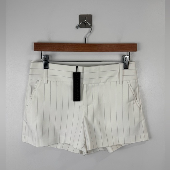 Alice + Olivia Pants - NWT Alice + Olivia Women Pinstripe White Short Size 0